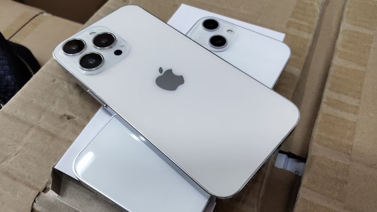 iPhone 13 Dummy Unit Shown With Smaller Notch & Different Camera Arrangement