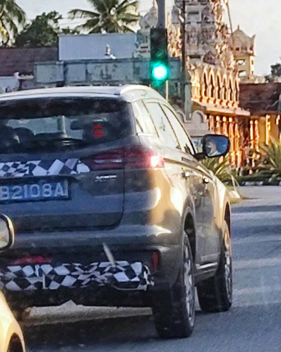 Spy Shot: Proton X70 Facelift Spotted – Receiving X50’s 1.5L TGDi Engine?