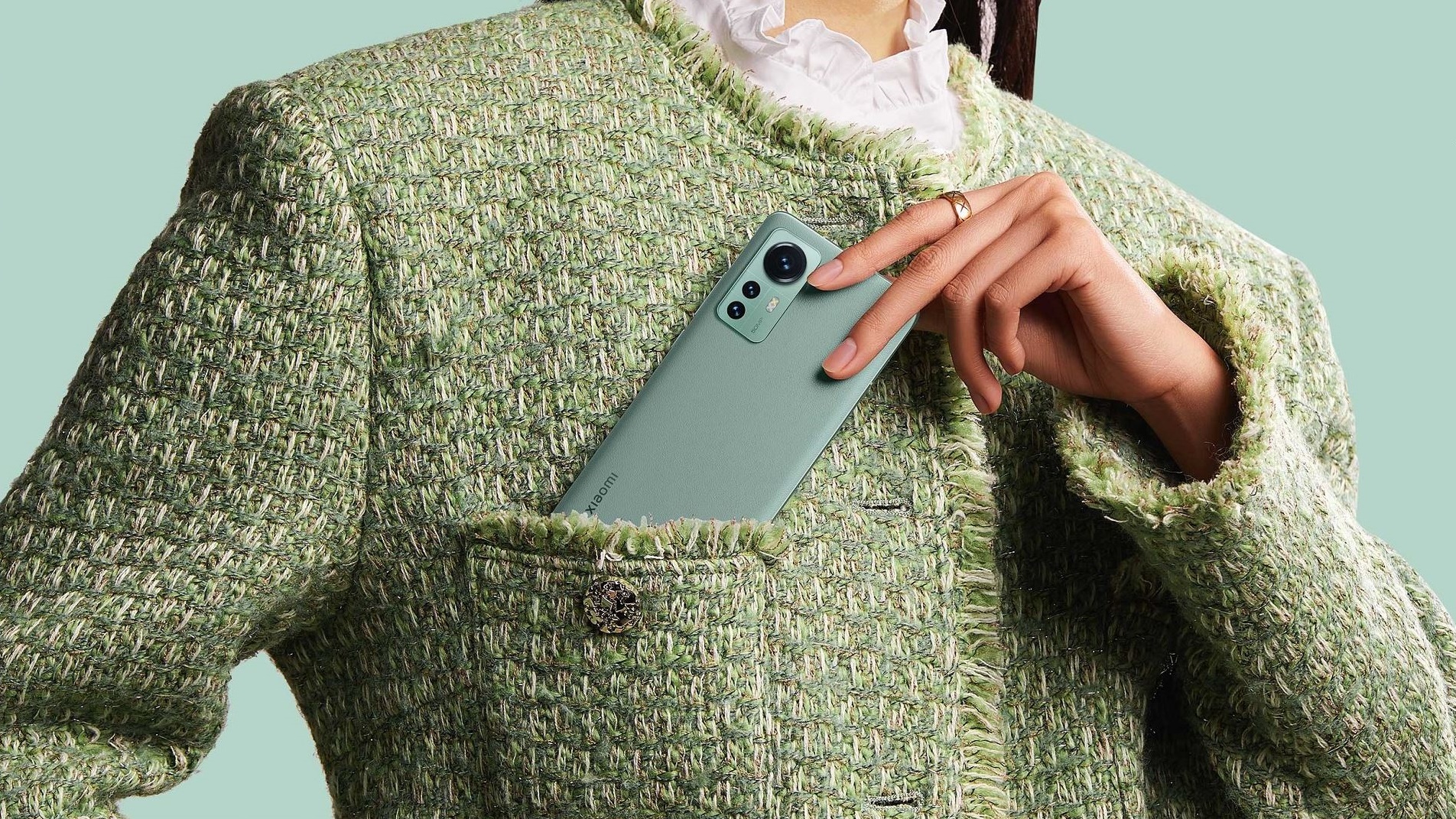 Xiaomi 12 Official – Snapdragon 8 Gen 1, Compact Design, 3,699 Yuan Price Tag