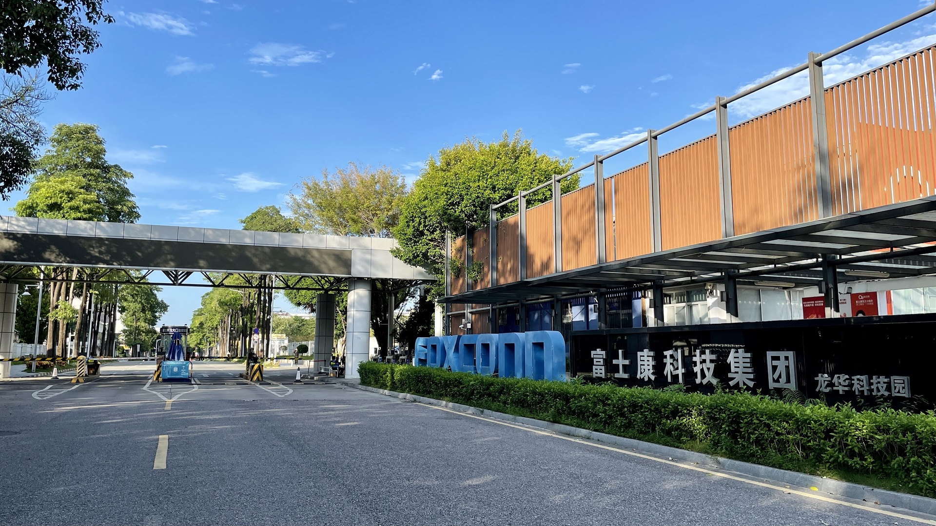 Foxconn Plans to Open Facility in Malaysia to Manufacture Chips for EVs