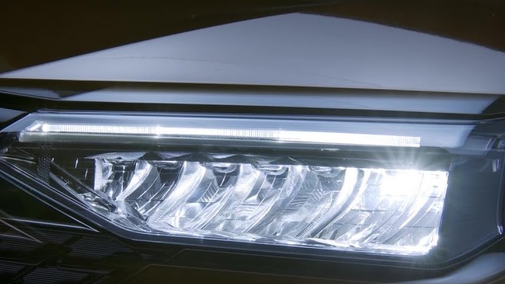 More 2022 Perodua Alza Exterior Shown – Headlights, Taillights, Grille, Wheels