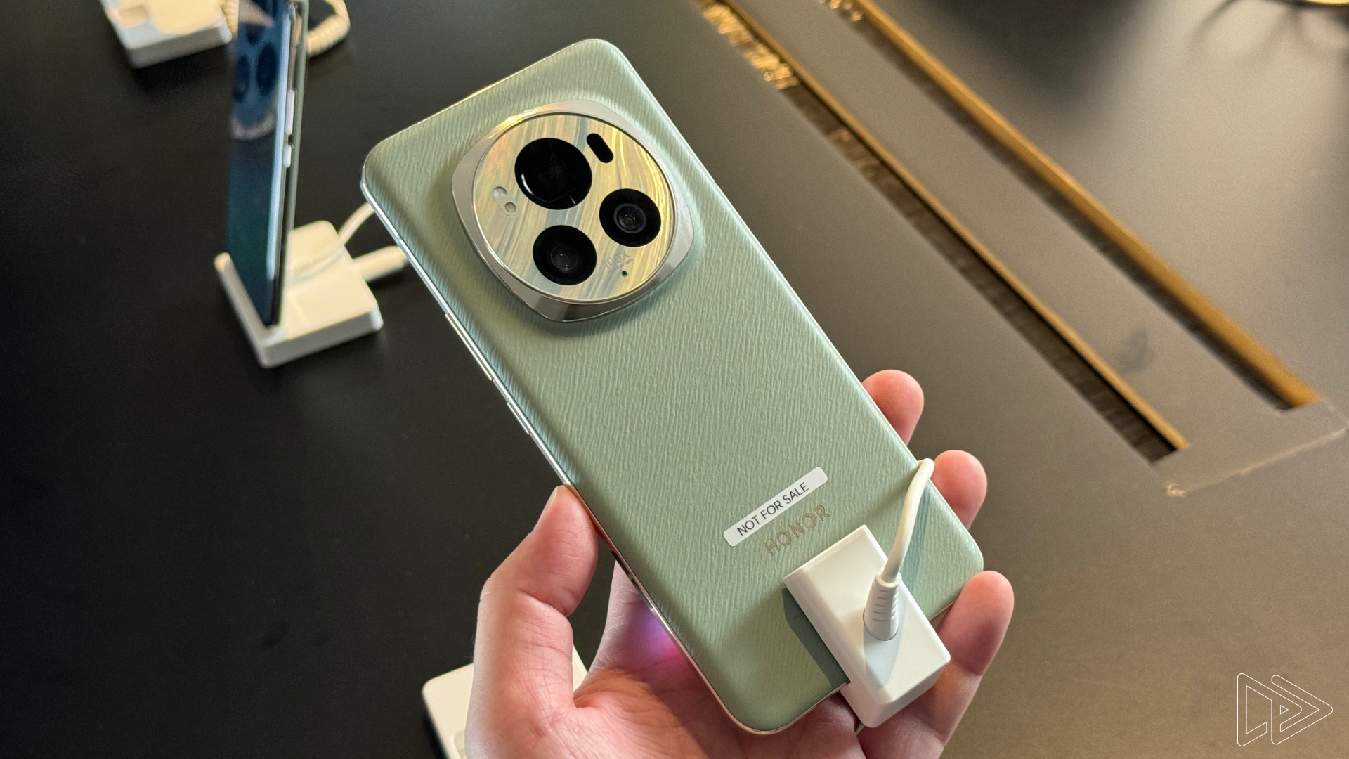 Honor Magic 6 Pro Arrives in Malaysia for RM4,499 – AI-Eye Tracking, Snapdragon 8 Gen 3
