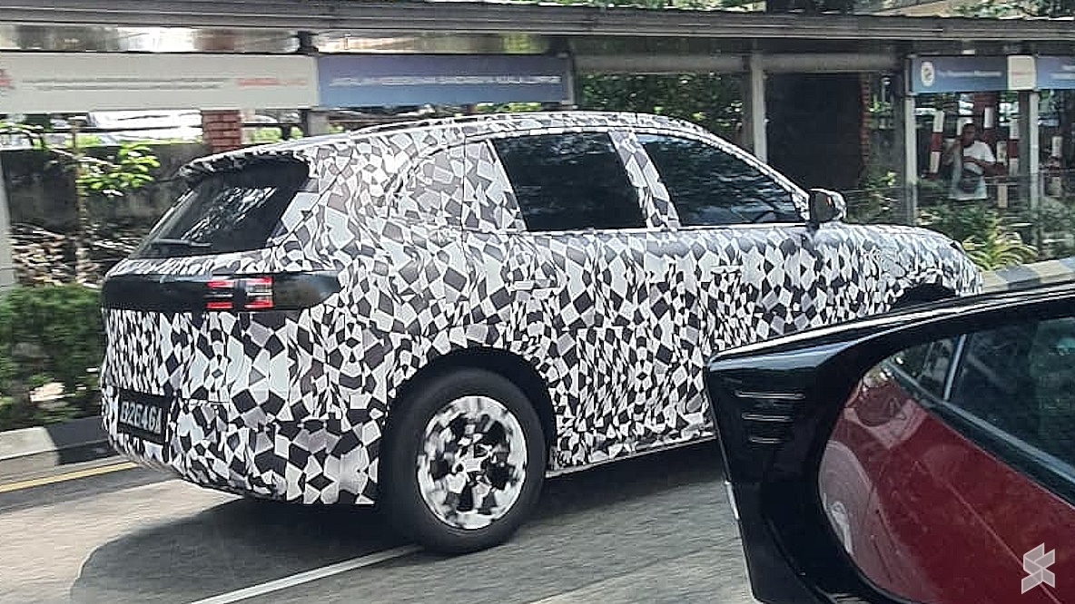 Spy Shot: Proton e.MAS 7 Testing on Malaysian Roads!