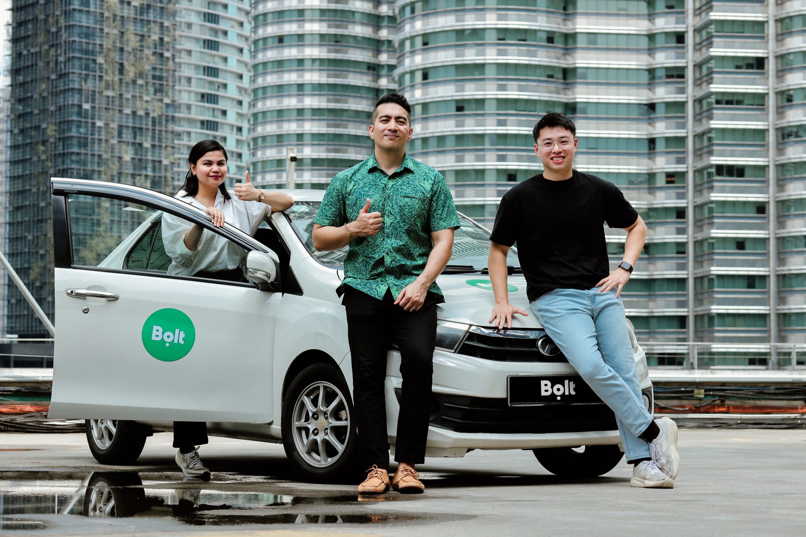 Bolt Executive Launches in Malaysia – Ride in a Toyota Vellfire or Alphard